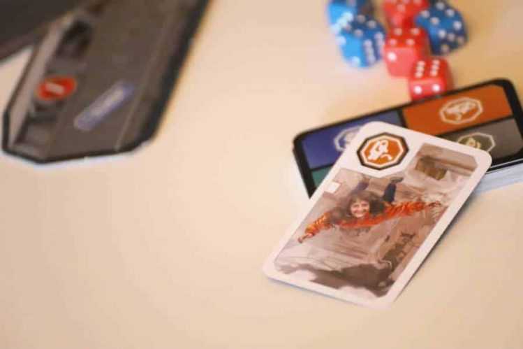 Not a scene from "Blair Witch Project in Space", just a playing card of a happy astronaut. Photo: Volkmann